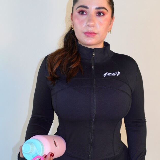 Chamarra deportiva mediana